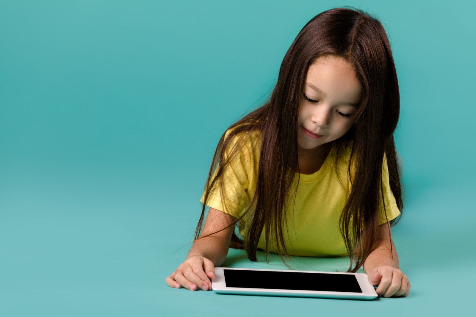 Child using a tablet